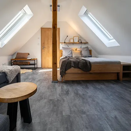 Podkrovni Studnice * Nove Mesto na Morave